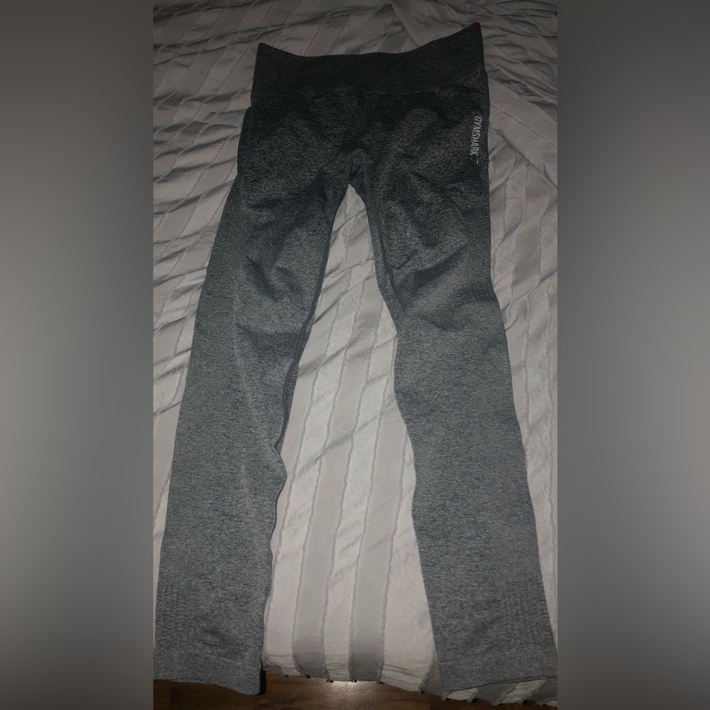 GymShark Dry Moisture Management Leggings Workout Pants Size Medium